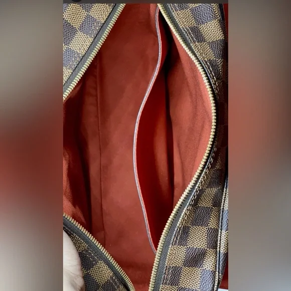 Authentic Louis Vuitton Damier Ebene Crossbody - Picture 7 of 15